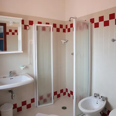 Hotel Midi