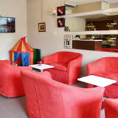 Hotel Midi