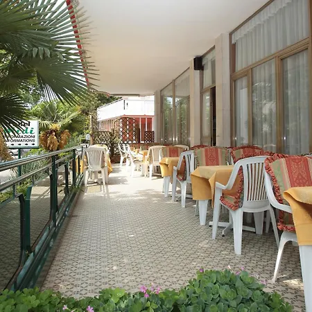 Midi Hotel 3*
